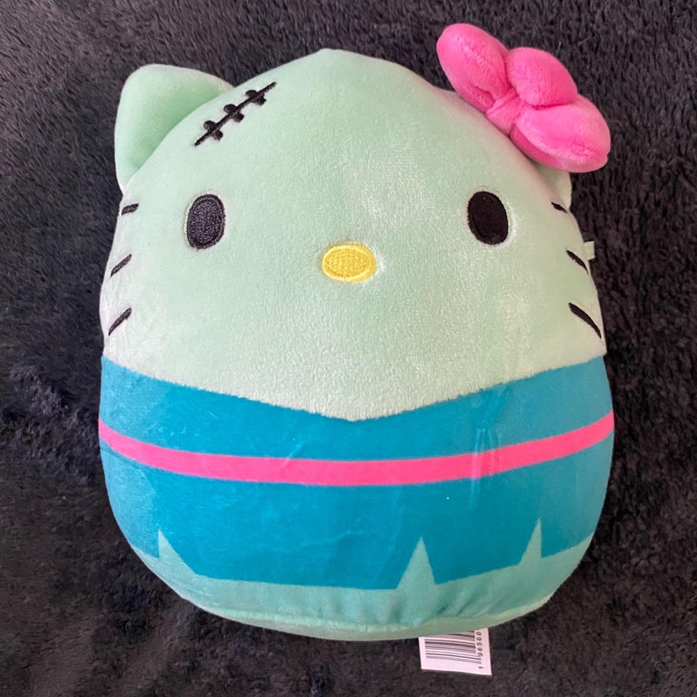 Squishmallows Halloween Hello Kitty Plush (Franken Kitty)